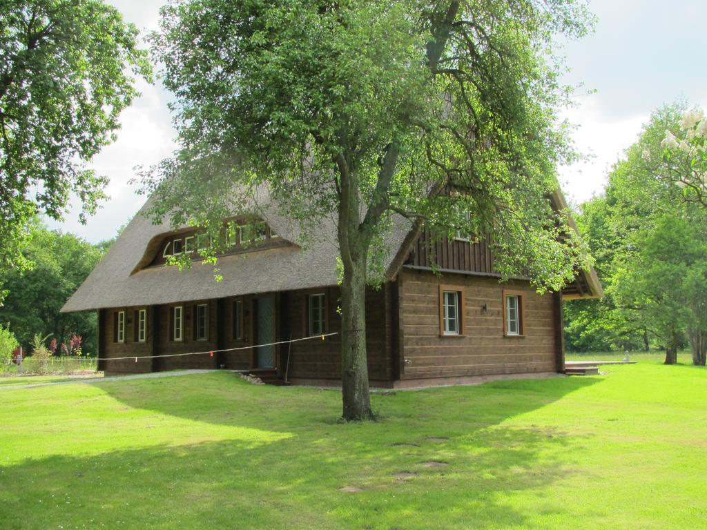 Exklusives Holzhaus Villa Burg  Oda fotoğraf